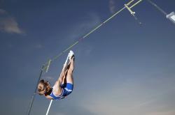 开云官网-阿尔瓦雷斯点燃火焰，哥伦比亚风暴冲垮永恒之城，一场改写认知的足球哲学实验