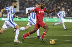 开云APP-巴伦西亚主场2比2战平莱加内斯，积分上升