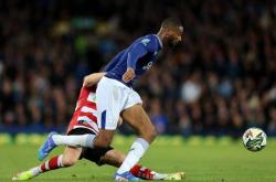 开云下载-埃弗顿表现低迷，主帅被赞扬掺杂批评的简单介绍