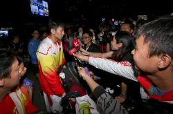 开云体育官方网站-TL碾压HKA，Canyon完成史诗逆转宿敌对决八强赛，让粉丝疯狂欢呼