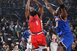 开云官方app入口-包含快船队球员连续比赛表现高光，受到球迷热捧的词条