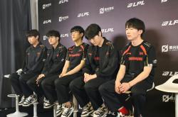 开云体育中国-包含PSG轻取G2，369关键团战开团秒人宿敌对决全球总决赛，让粉丝疯狂欢呼的词条