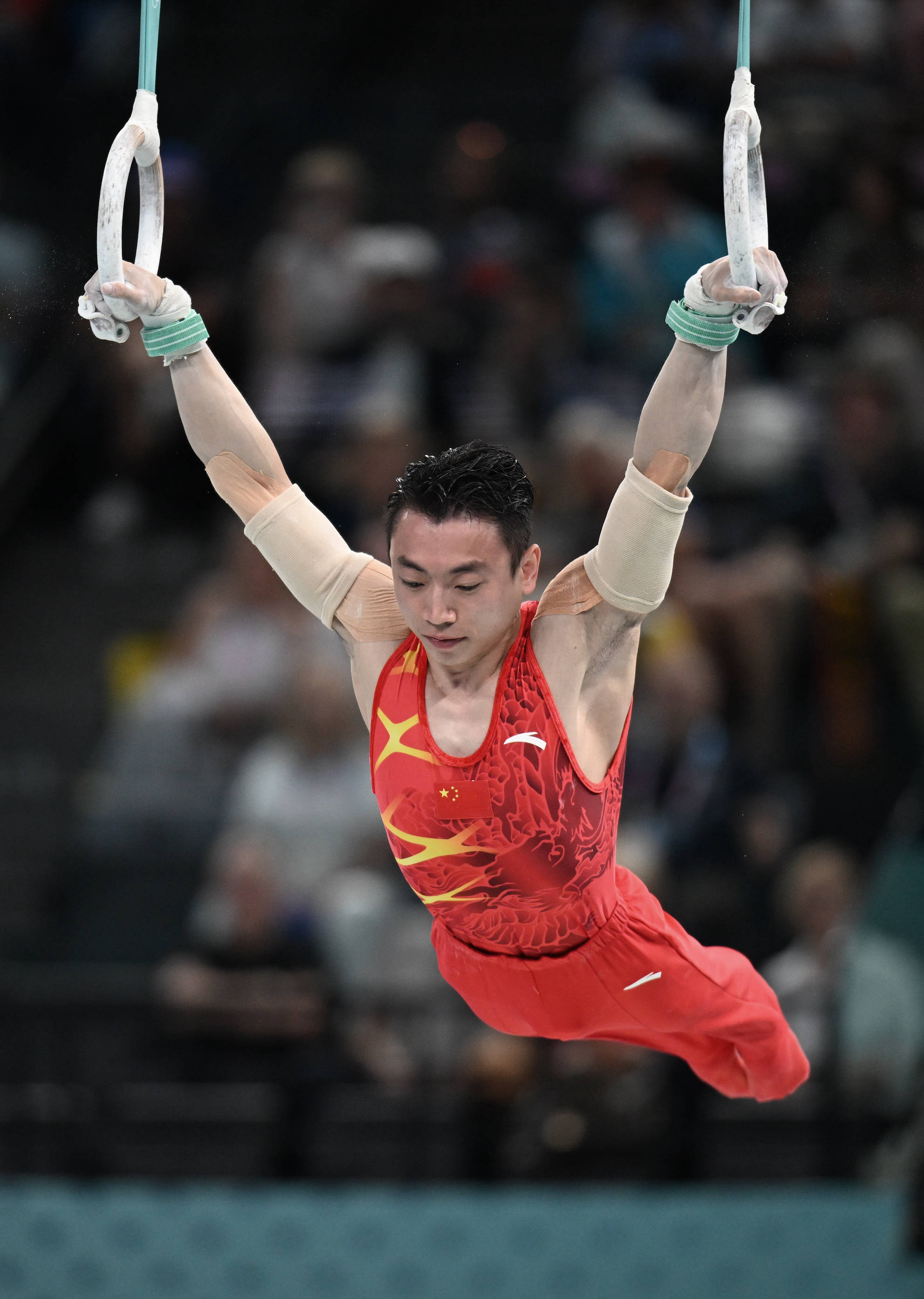 比利时体操选手惊艳全场，登顶领奖台