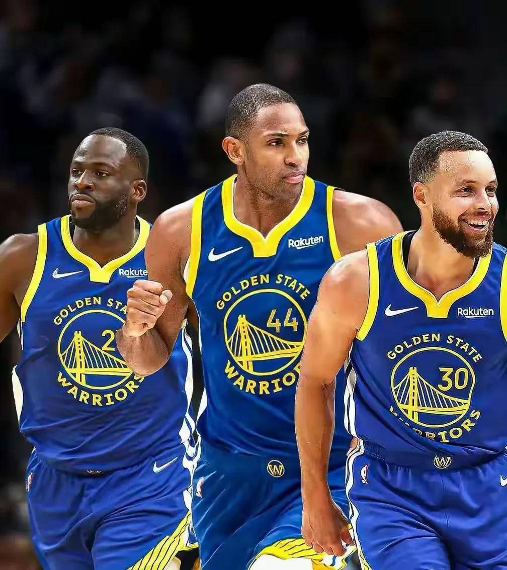 勇士内线防守持续稳定,各项数据领先 勇士内线防守持续稳定,各项数据领先