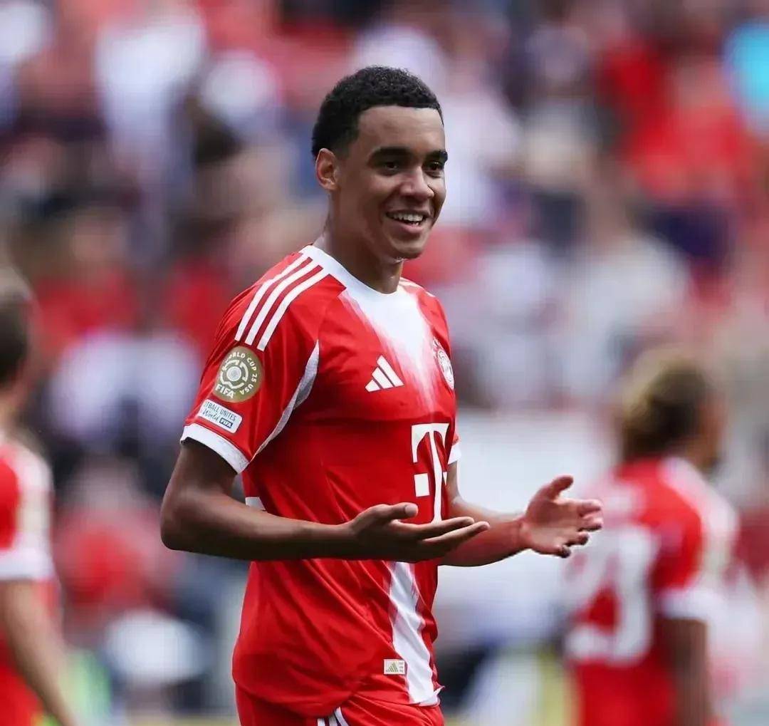 拜仁慕尼黑力擒科隆,赛季表现越发稳健 拜仁慕尼黑力擒科隆,赛季表现越发稳健