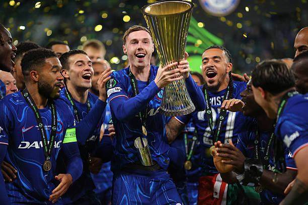 切尔西连扳两球!遗憾被对手追平比分的简单介绍 切尔西连扳两球!遗憾被对手追平比分的简单介绍