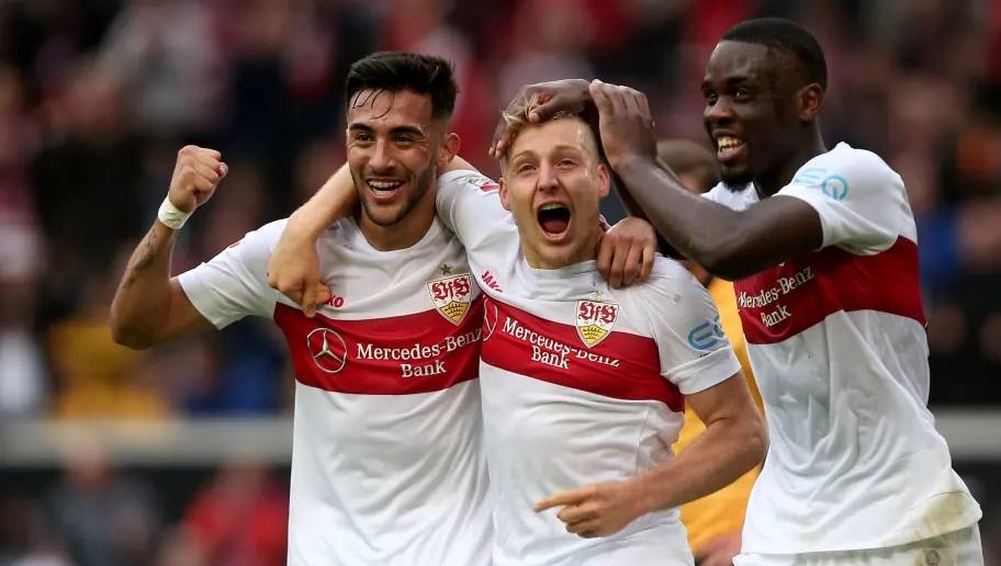 汉堡队在榜首位置上努力保持领先优势