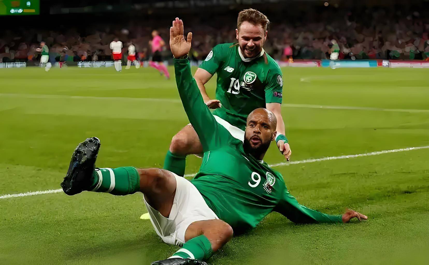 匈牙利逆转爱尔兰,锁定出线资格 匈牙利逆转爱尔兰,锁定出线资格