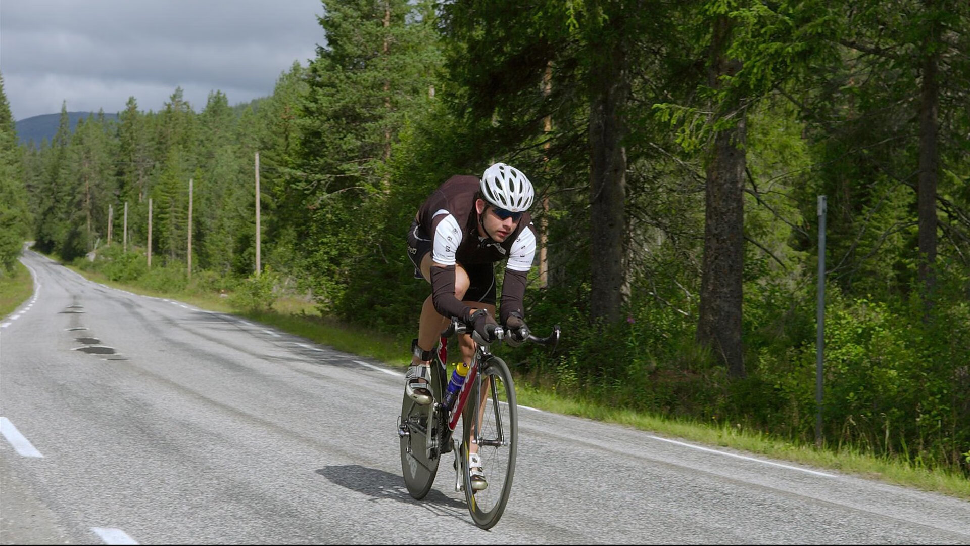 铁骨破坚冰，武切维奇献王登基—广东队冲垮北京队，外援成关键先生