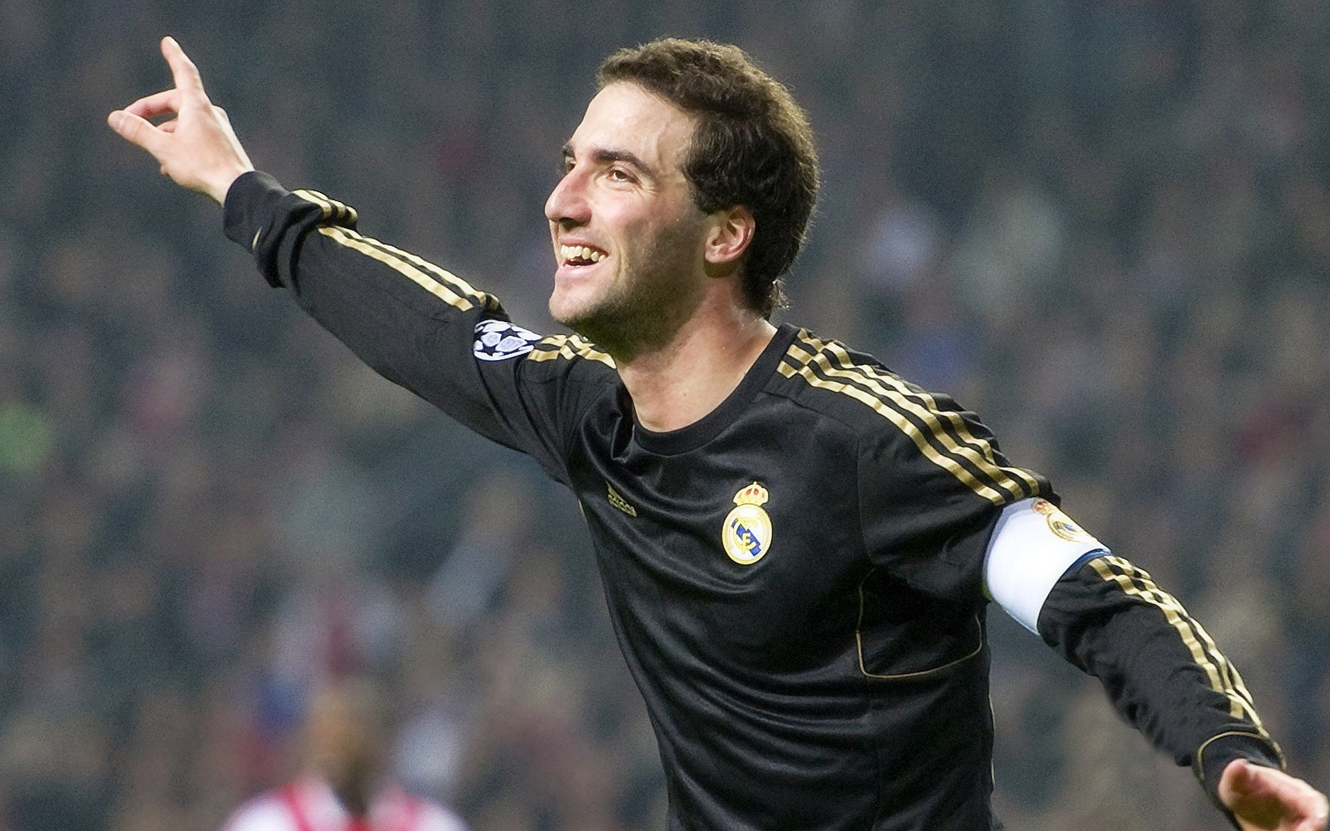 唯一刹那，北欧童话与东方魔女如何在同一日点亮竞技之魂