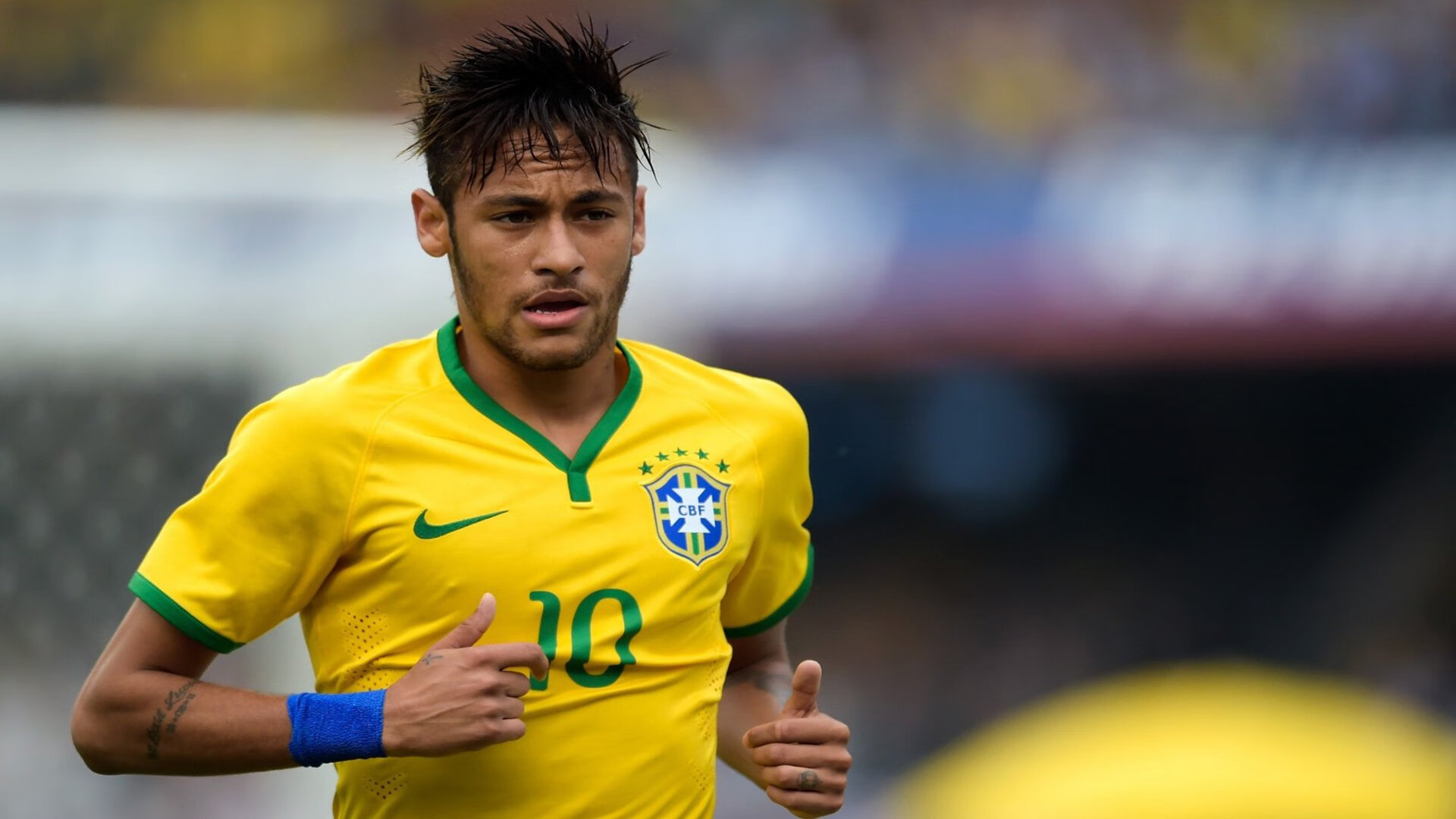 银箭破晓，赤焰焚云，汉密尔顿如何用一场史诗级缠斗点燃赛场？